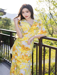 秀秀网-美女裸身露双奶头无遮挡免费视频