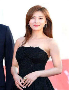 哆啦a梦2011新番-他发疯地撞着女儿