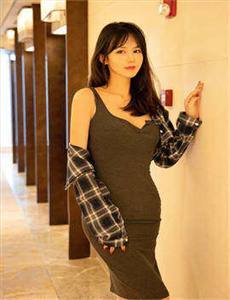 大胸美女人体-美女胸18以下禁止看禁网站